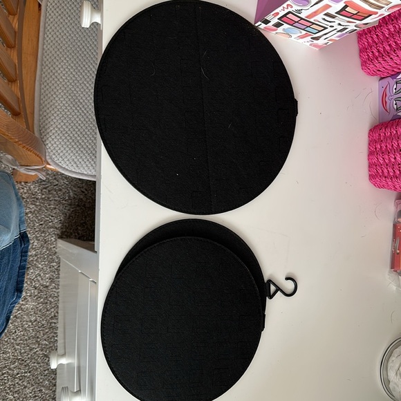 Pin Displaying Stuff - Picture 3 of 5